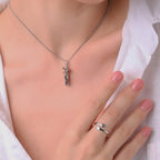 Hug Set of 2